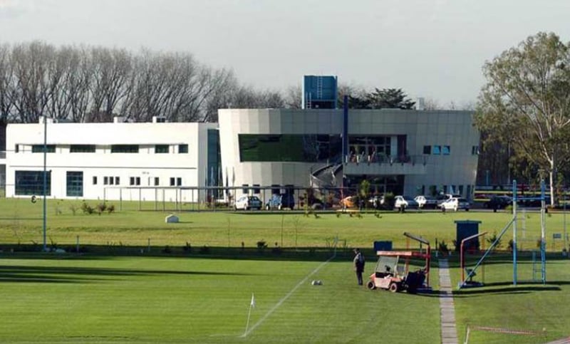 Los dirigentes de la AFA se reúnen en Ezeiza buscando el consenso para la Súperliga