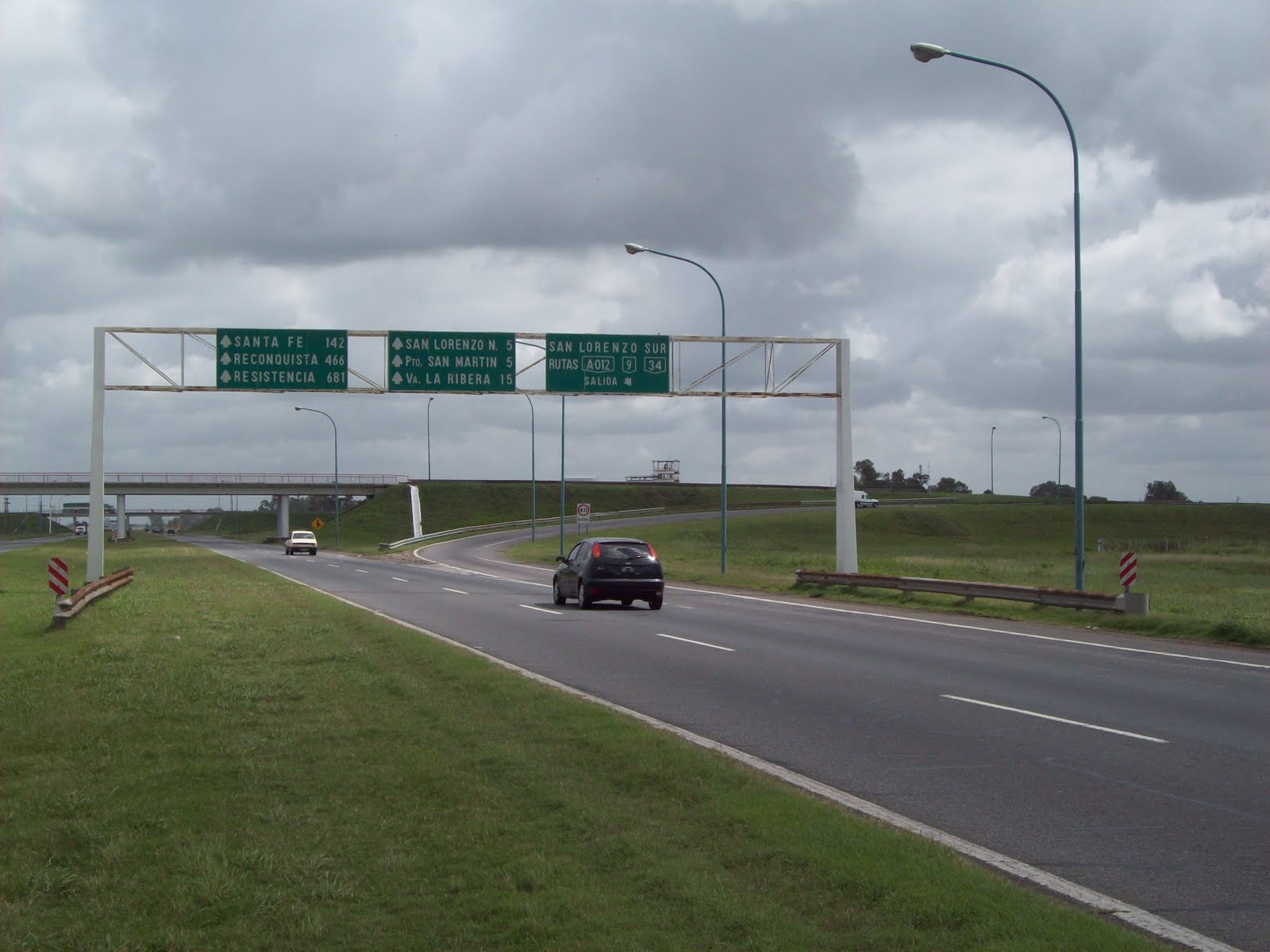 Corte en autopista Rosario- Santa Fe por incendio en un basural