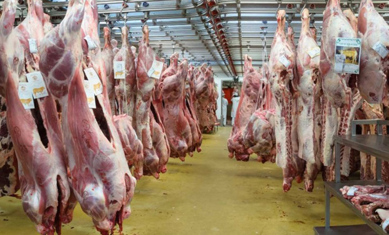 El gremio de la carne consiguió un 42% de aumento y levantó el paro previsto
