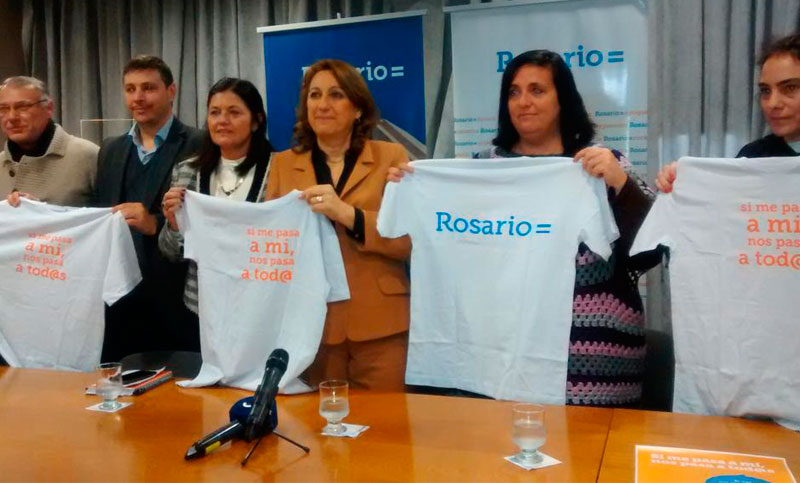 Fein presentó la campaña contra el acoso en el transporte público
