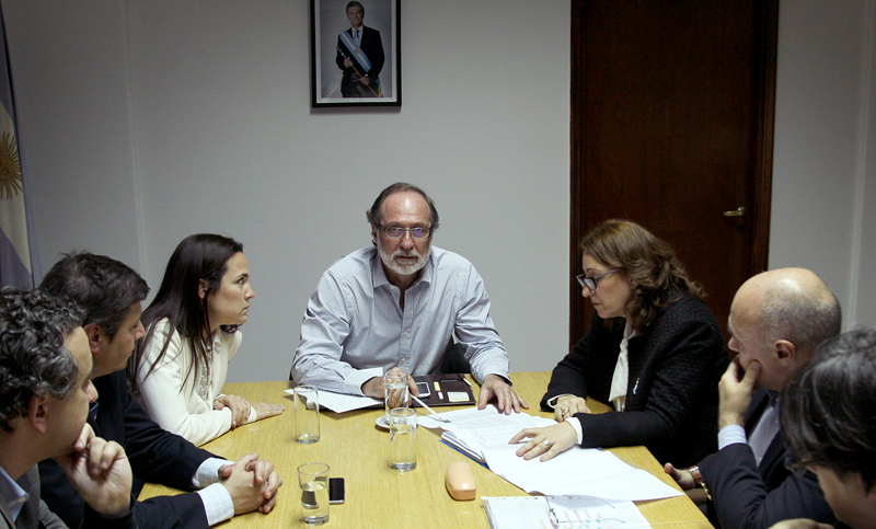 Anuncian compromiso para culminar las cloacas en todos los barrios de Rosario