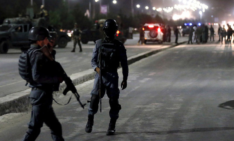 Afganistán: un camión bomba explotó contra un hotel en Kabul