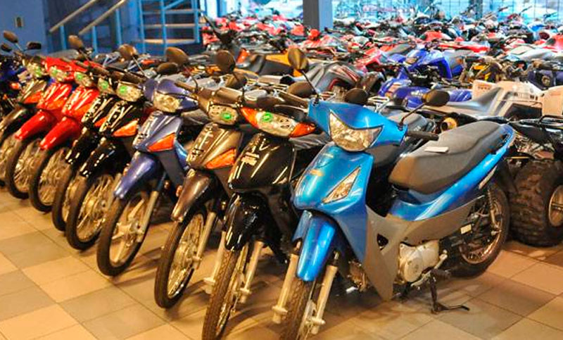 La venta de motos se desplomó 23% en el último año