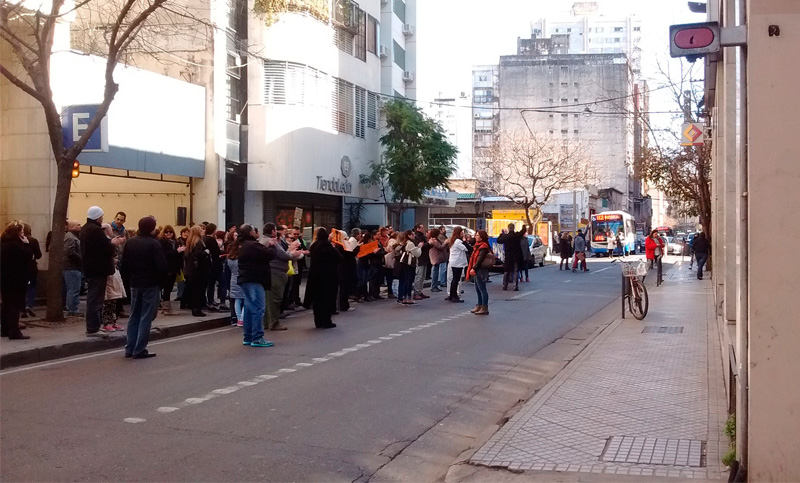 Médicos y odontólogos de Amra movilizaron frente al Pami