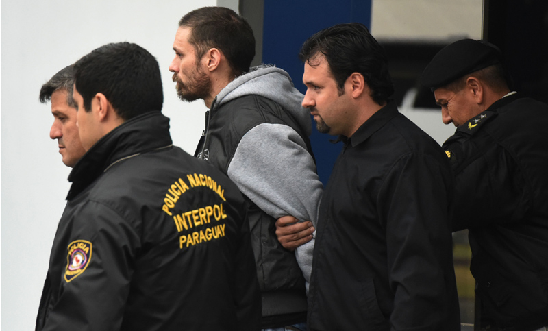 Pérez Corradi llegó en medio de un mega operativo y declara este miércoles