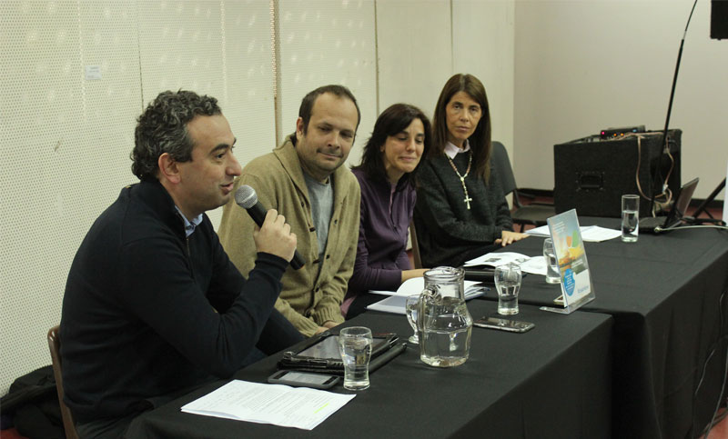 Realizan conferencia sobre participación y tecnologías en el Foro de Desarrollo Sostenible