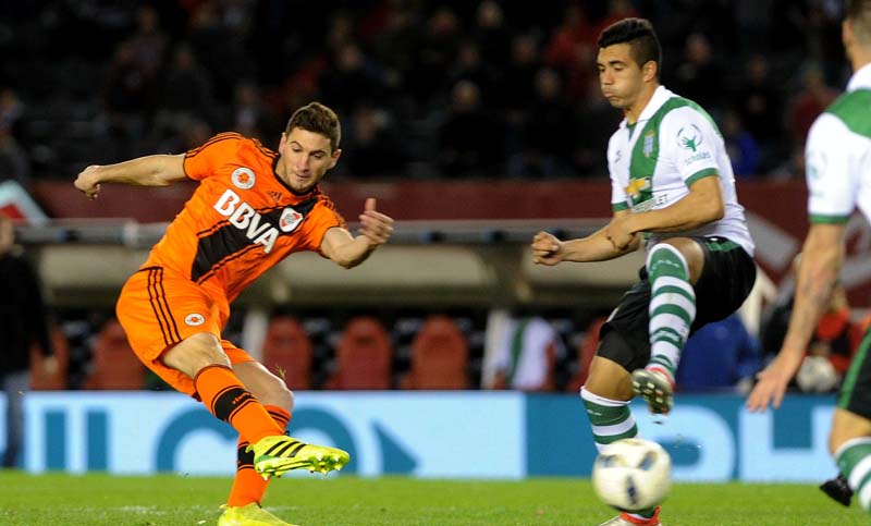 River tuvo un debut ideal, derrotó a Banfield con una goleada