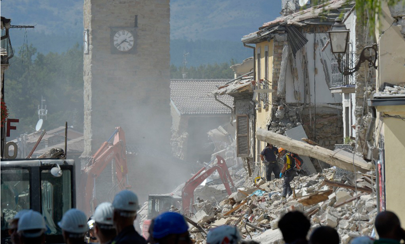 Italia se prepara para una nueva jornada de luto nacional tras el sismo