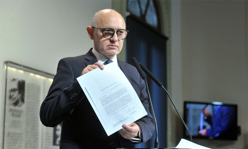 Bonadio aceptó como querellantes a familiares de la Amia en una causa contra Timerman