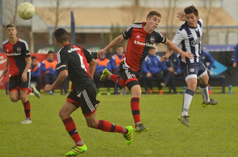 Inferiores de AFA: Central y Newell’s jugaron poco por la lluvia