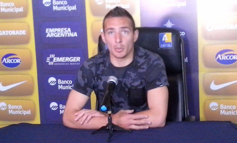 Marco Ruben afirmó que se entiende y es fácil jugar con Teo Gutiérrez