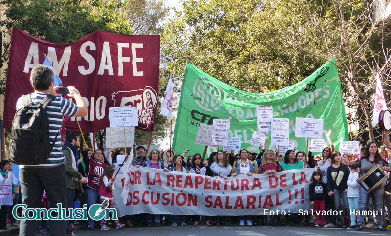 Marcha unitaria: Amsafe Rosario, ATE Rosario y Siprus concentran en plaza 25 de Mayo