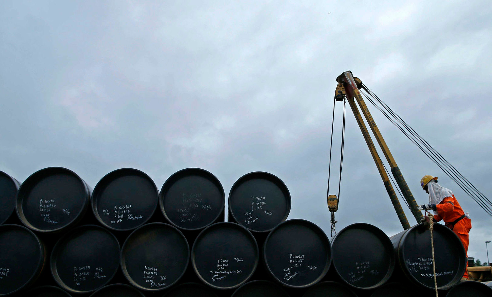 Países occidentales piden que gobierno de unidad en Libia controle el petróleo