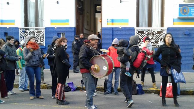 Investigan si una red de trata capta niñas a través de redes sociales