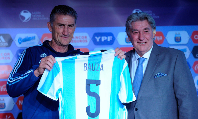 Bauza: «Hay jugadores del medio local que merecen una convocatoria»