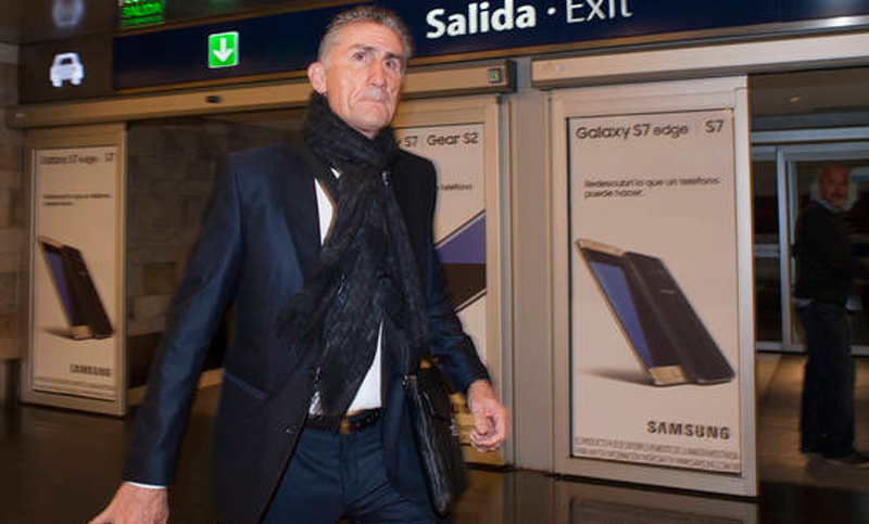 Bauza regresó de España y anunciará la lista de convocados