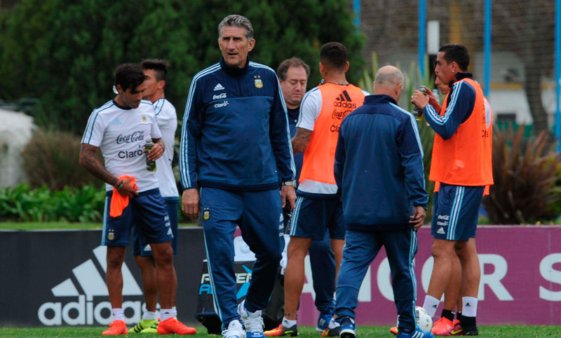 Bauza comenzó oficialmente su ciclo al frente de la Selección