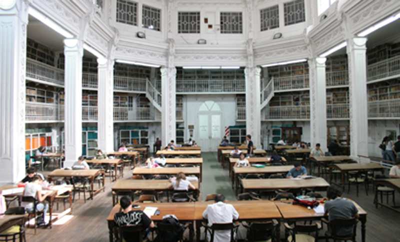 Desaparecieron dos obras de una muestra de arte en la Biblioteca Argentina