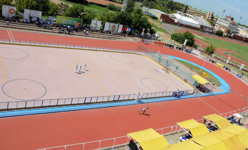 Rosario deportivo: fin de semana con atletismo, golf, minibásquet y vela