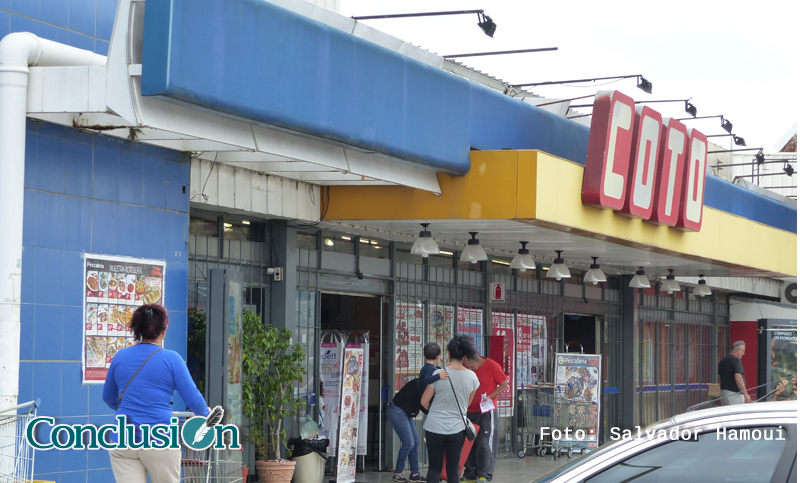 Por ahora no abren: los supermercados aguardarán el resultado de la apelación que presentará la Provincia