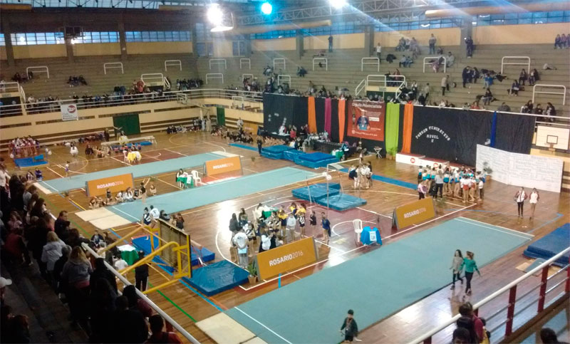 Gimnasia artística y deportiva: 850 jóvenes brillaron en Rosario