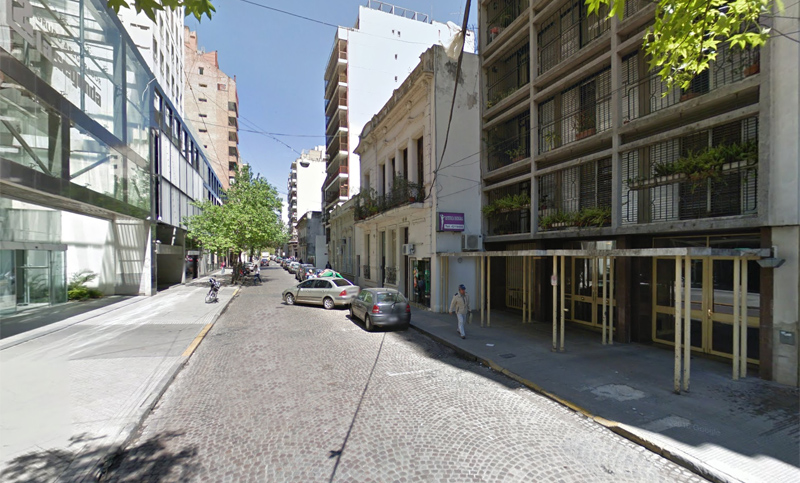 Falsos empleados de Telecom asaltaron a mujeres en el centro