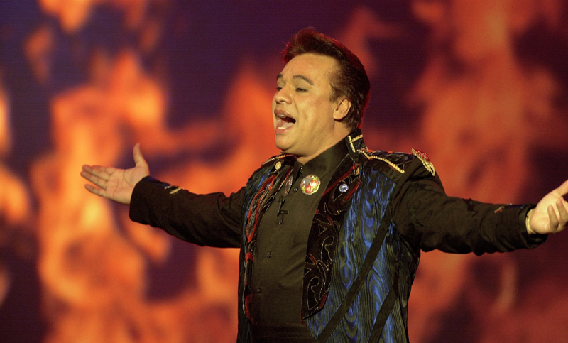 Murió el célebre cantante mexicano Juan Gabriel