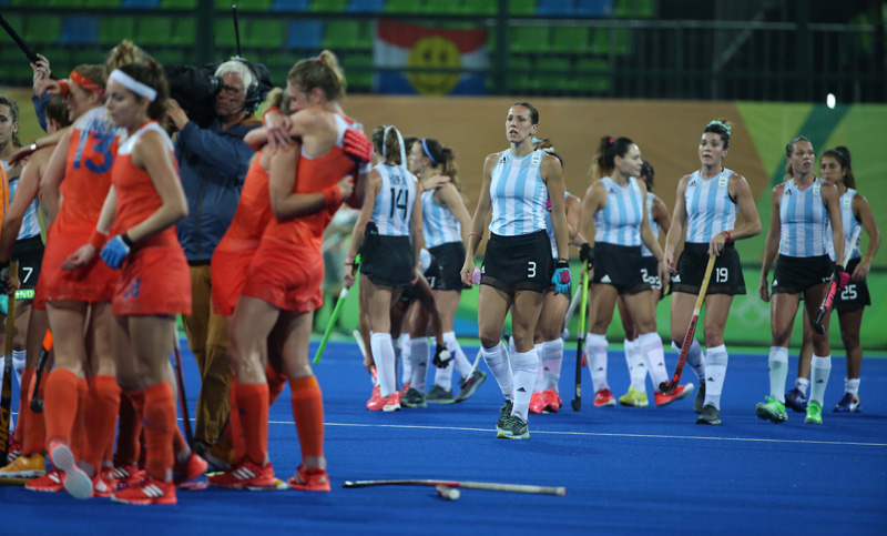 Las Leonas dieron pelea, pero quedaron eliminadas frente a Holanda