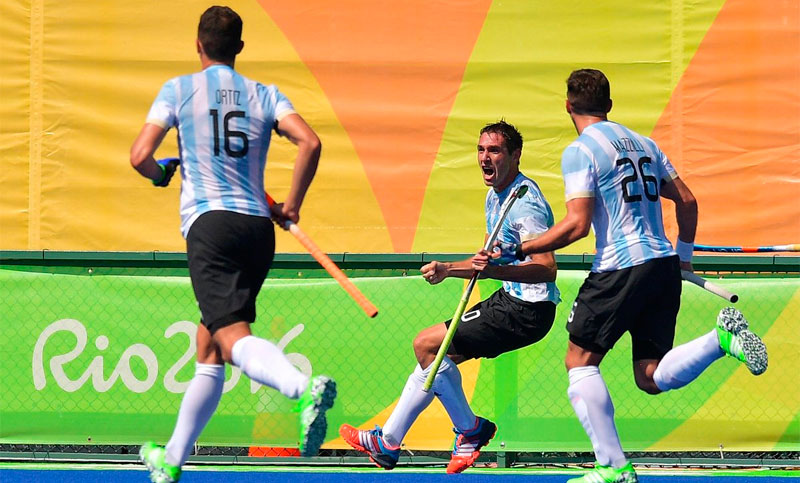 Hockey: Los Leones vencieron 3-1 a Canadá y siguen por el buen camino