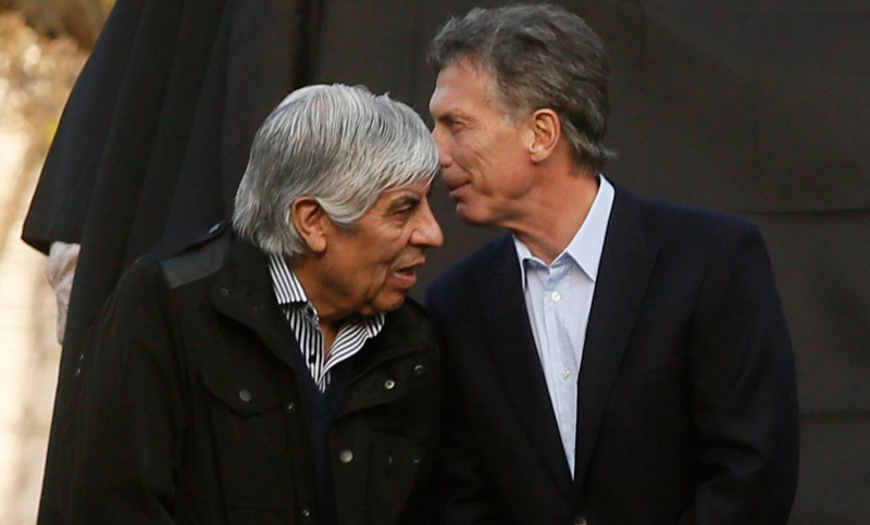 Macri almorzó con Moyano y hubo gestos amistosos