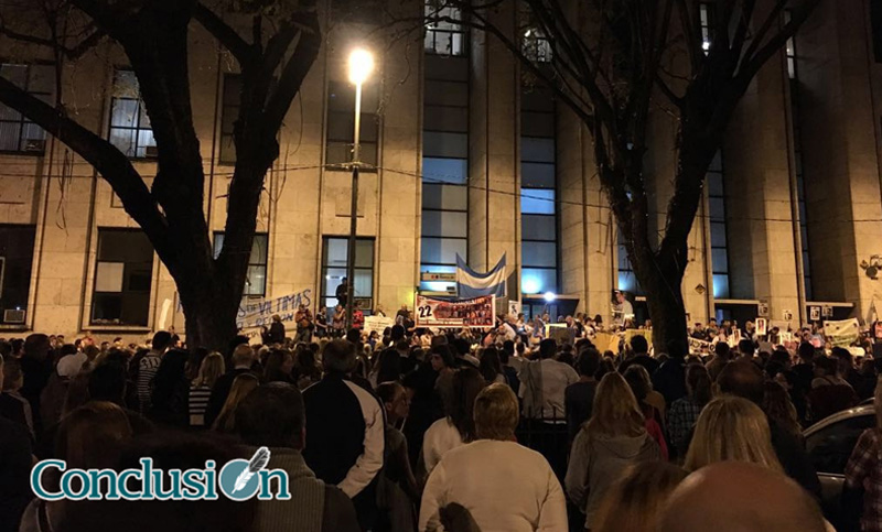 Una persona fue baleada en el mismo momento en que se realizaba la marcha