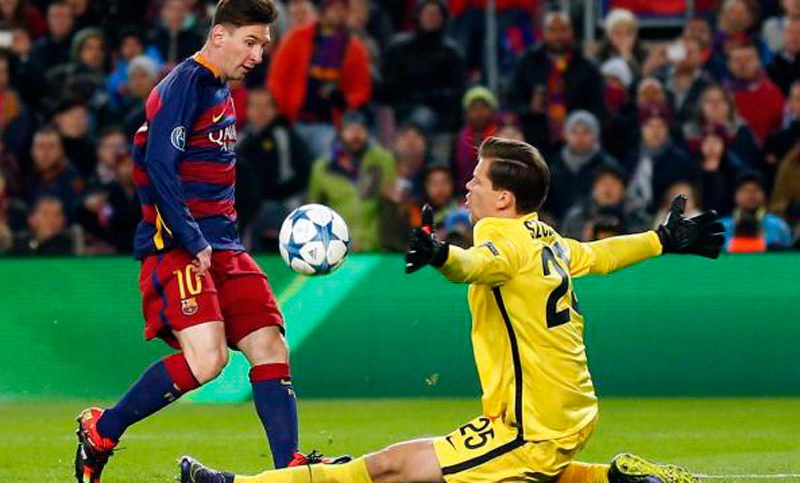 Crack y de acá: el rosarino Messi recibió un premio por anotar un golazo