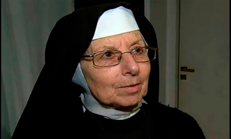 La monja Inés dijo que no sabía qué contenían los bolsos de López