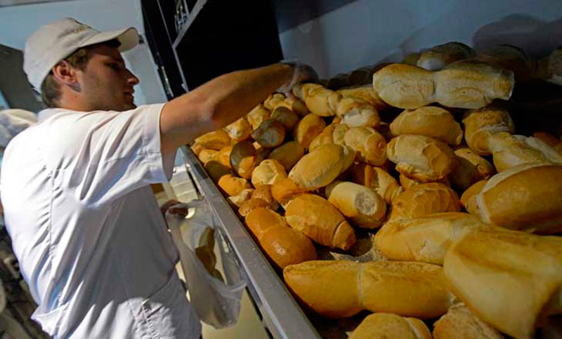 Advierten que las ventas en panaderías porteñas tuvieron caída del 40% en marzo