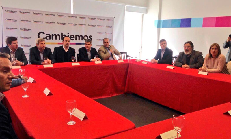 Gobierno y la UCR formalizaron la mesa de Cambiemos en Santa Fe