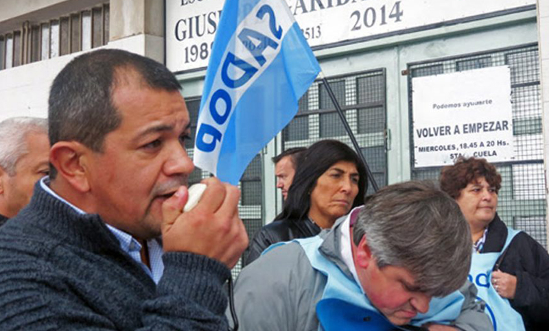 Docentes privados pararán el 24 de este mes y 2 de septiembre