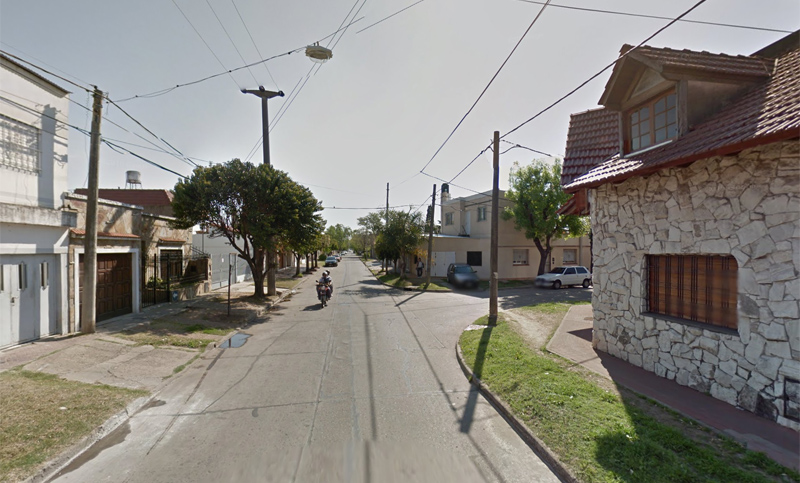 Golpearon a una anciana y le robaron  dinero en una violenta entradera