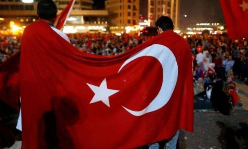 Turquía emerge del frustrado golpe de Estado del 15 de julio pasado