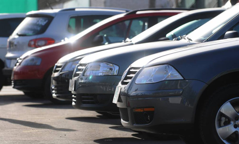 La venta de autos usados cayó un 24,15 % en julio