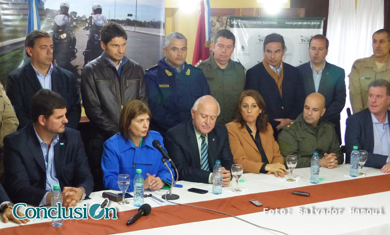 Bullrich afirmó el arribo de 400 gendarmes sin dar más precisiones