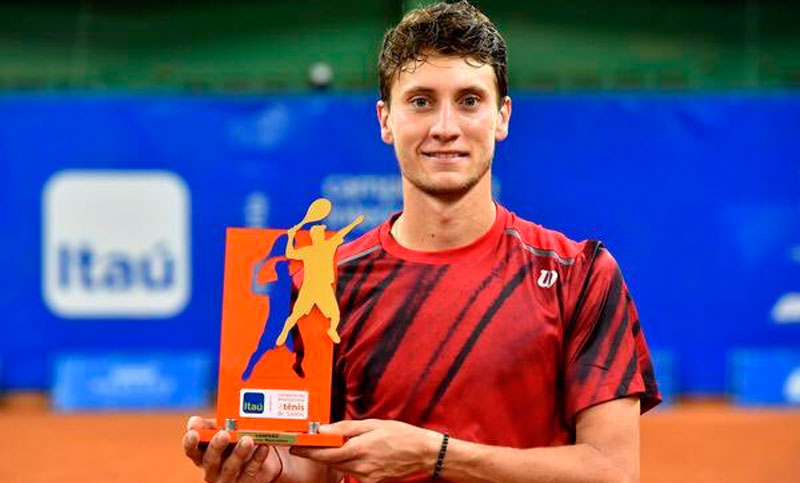 Renzo Olivo se consagró en Santos y alcanzó el mejor ranking de su carrera