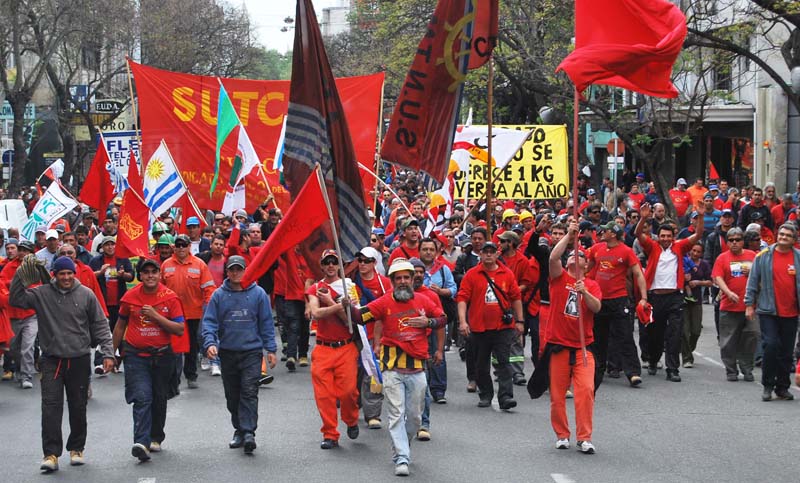 Huelga y marcha de trabajadores de Uruguay