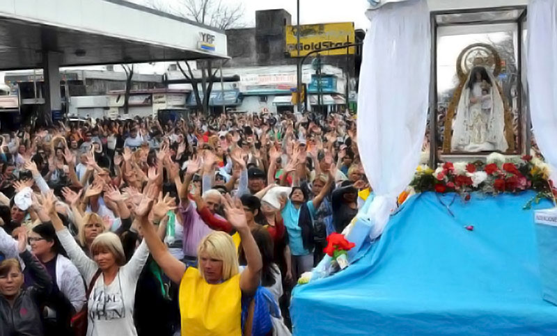 Más de 5.000 fieles participaron de la peregrinación hacia la Virgen de San Nicolás