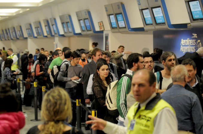 Se levantó el paro de maleteros en Ezeiza y se reanudaron los vuelos