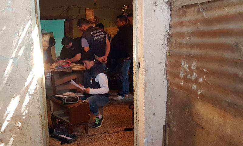 Diez detenidos tras varios allanamientos en la zona sur