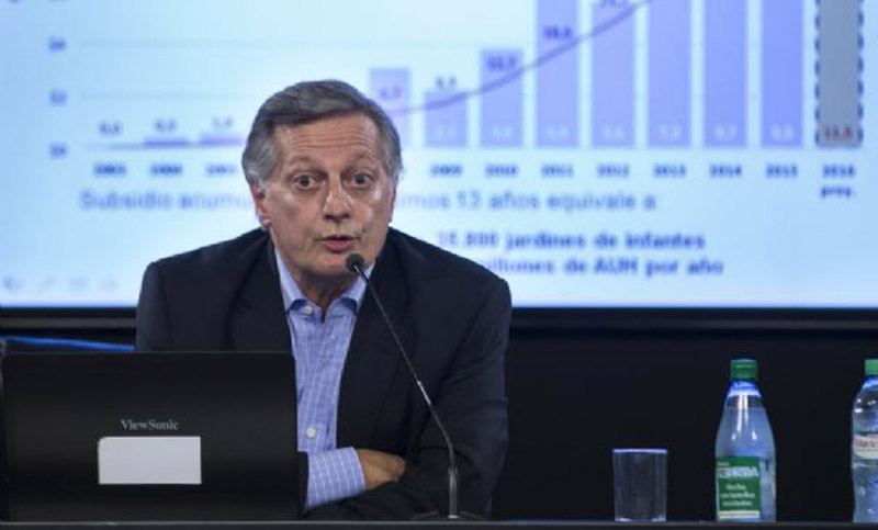 Aranguren anunció que Argentina le venderá gas a Chile