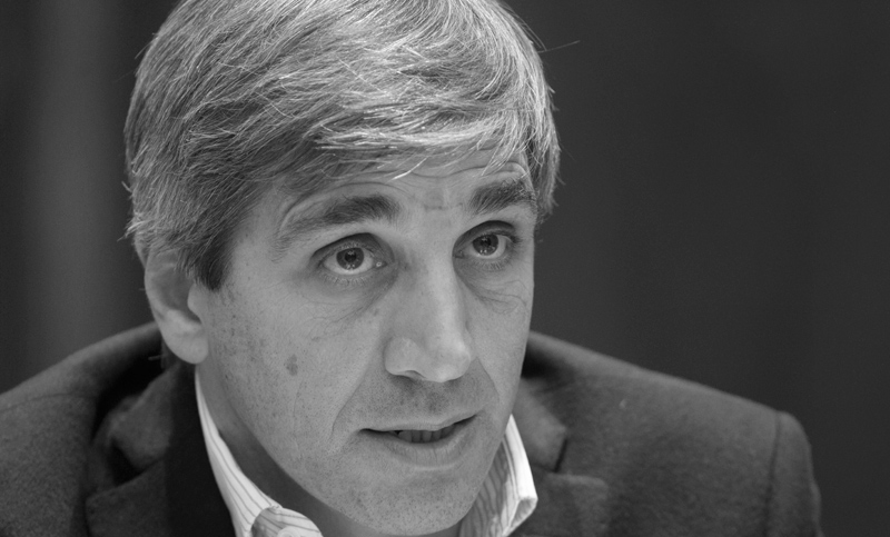 Kirchnerismo denunció a Luis Caputo por «enriquecimiento ilícito» con el dólar futuro