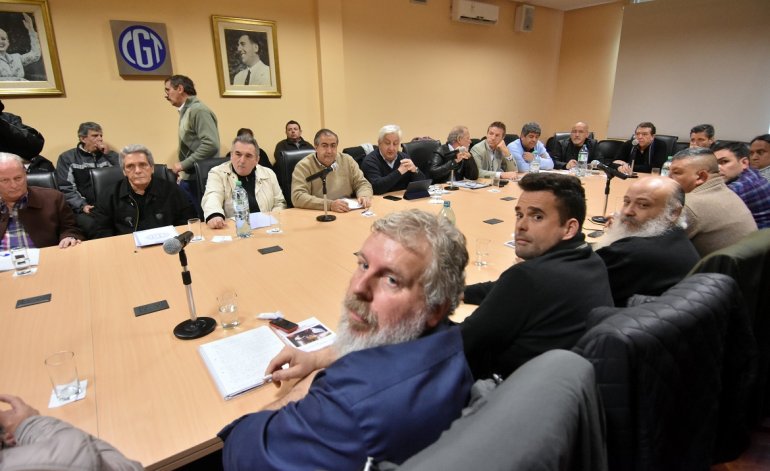 El gobierno y movimientos sociales llegaron a un acuerdo sobre la emergencia social