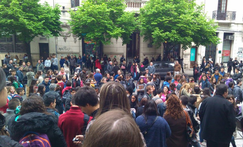 Ahora la amenaza de bomba llegó a la facultad de Derecho
