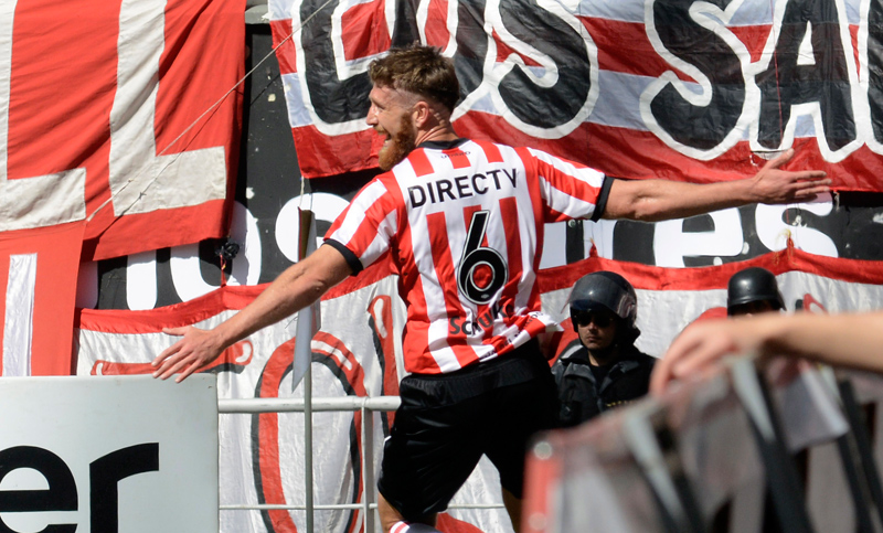 Estudiantes, con puntaje perfecto: goleó a Temperley y se mantiene arriba